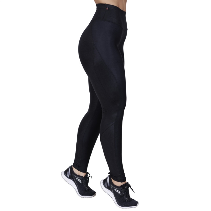 Calça Legging Fitness Cirrê Liso Brilho E Recorte Deta