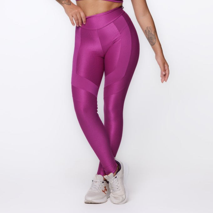 Calça Legging Fitness Empina Bumbum Poliamida Brilho Laminado