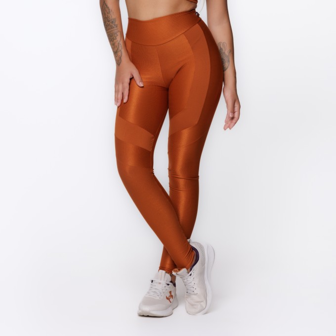 Calça Legging Fitness Empina Bumbum Poliamida Brilho Laminado