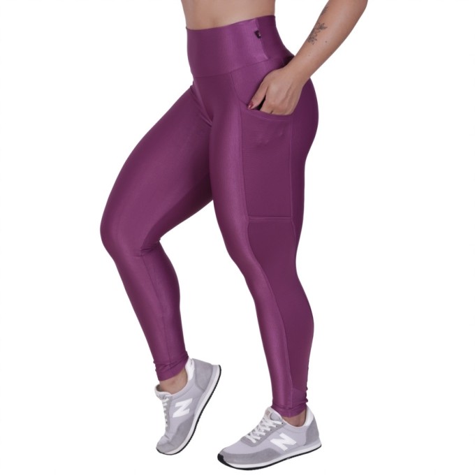 Legging Fitness Recorte Lateral Bolso Efeito Laminado Or